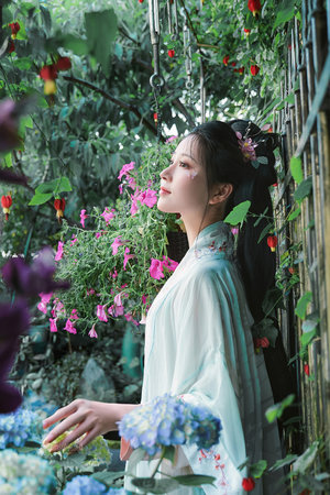 《淫秽妓院》性HD